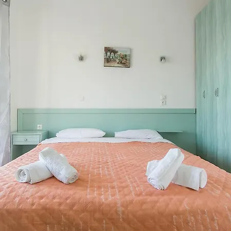Aperanto Seaview Apartments *