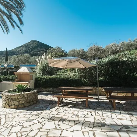 Aperanto Seaview Apartments Apartment