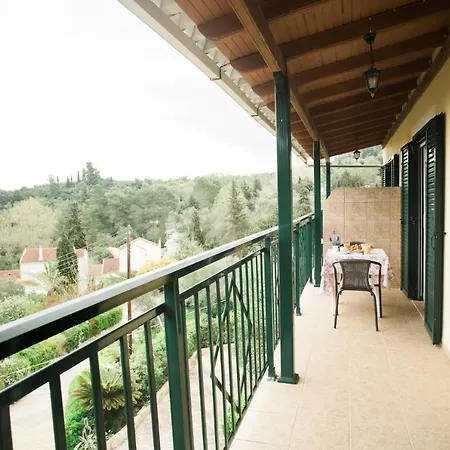 Aperanto Seaview Apartments Apartment Mesongí