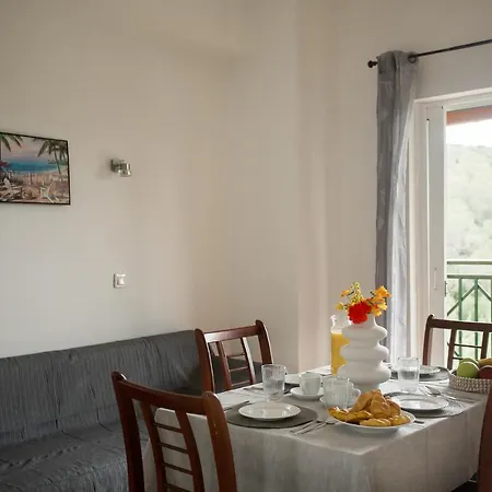 Aperanto Seaview Apartments Mesongí